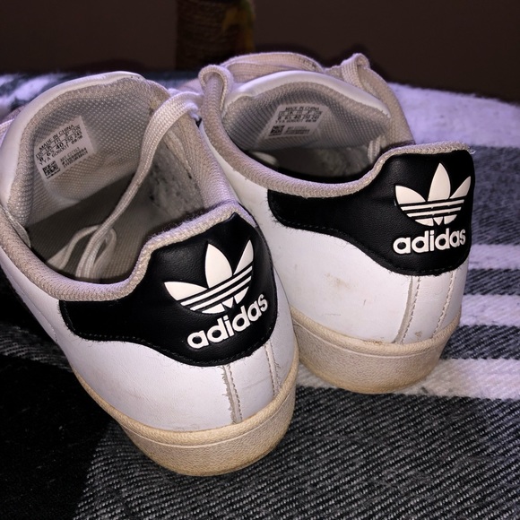 Adidas - Picture 2 of 6